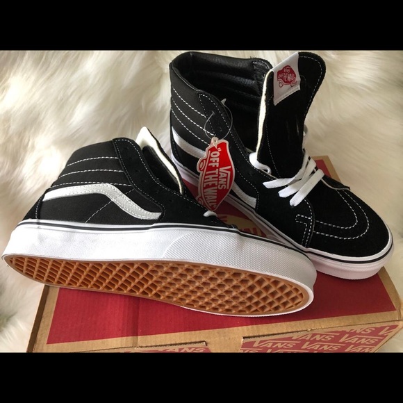 Vans - Picture 2 of 3